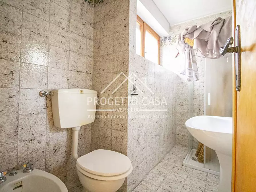 Immagine 13 di Casa indipendente in vendita  in VIA ARRIGHI a Viareggio