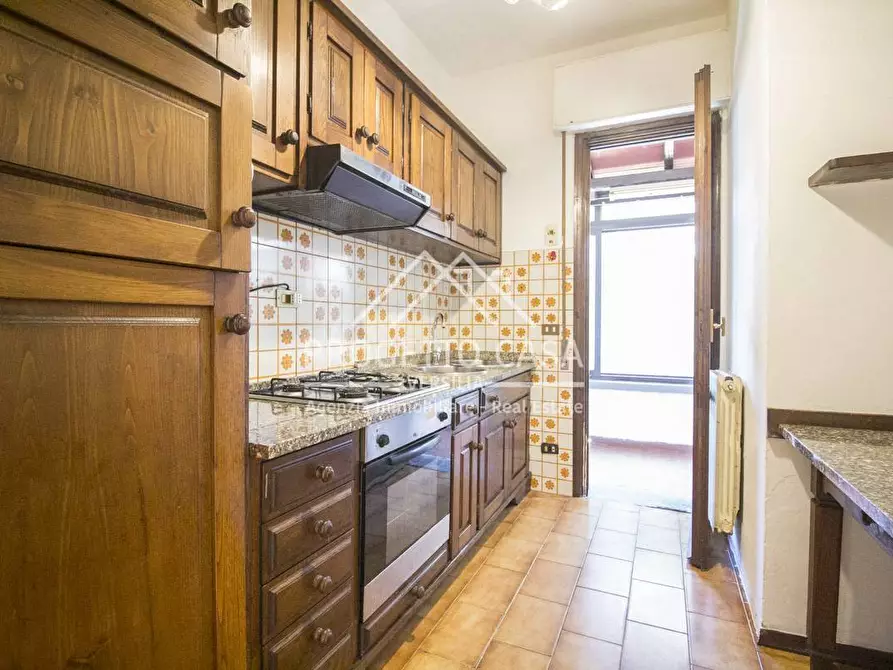 Immagine 6 di Appartamento in vendita  in VIA FRANCO ALFANO a Viareggio