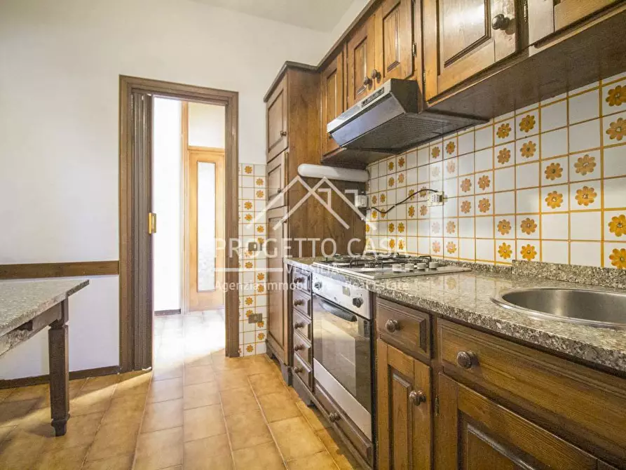 Immagine 12 di Appartamento in vendita  in VIA FRANCO ALFANO a Viareggio