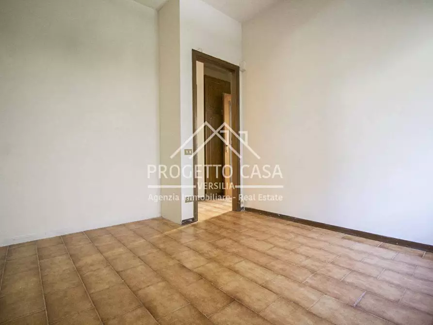 Immagine 19 di Appartamento in vendita  in VIA FRANCO ALFANO a Viareggio