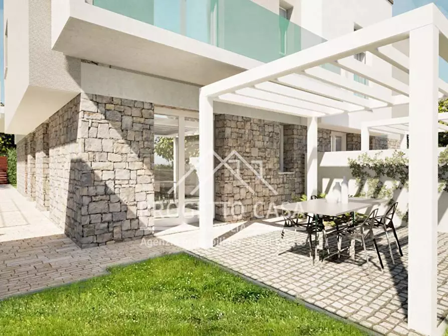 Immagine 1 di Casa indipendente in vendita  in VIA XXV LUGLIO a Viareggio