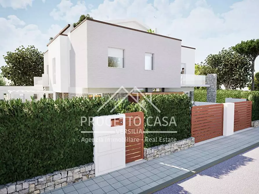 Immagine 3 di Casa indipendente in vendita  in VIA XXV LUGLIO a Viareggio