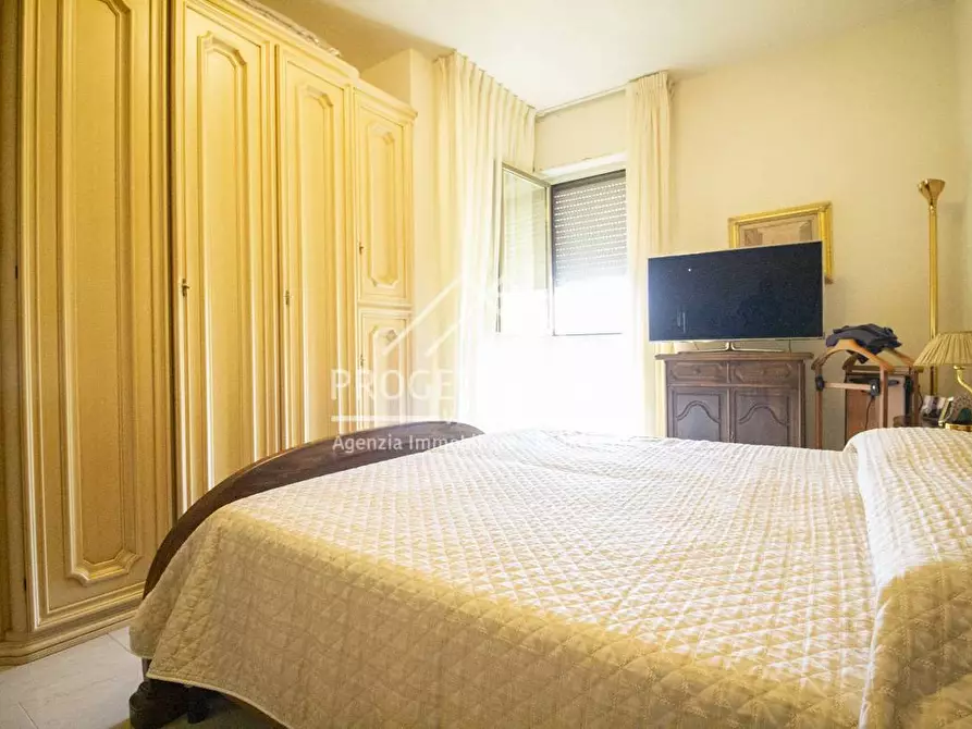 Immagine 22 di Appartamento in vendita  in VIA FORLI a Viareggio