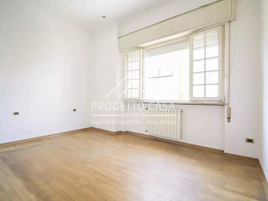 Immagine 18 di Casa indipendente in vendita  in via vespucci a Viareggio