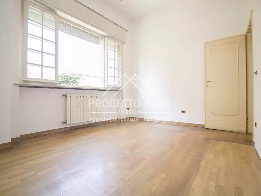 Immagine 22 di Casa indipendente in vendita  in via vespucci a Viareggio