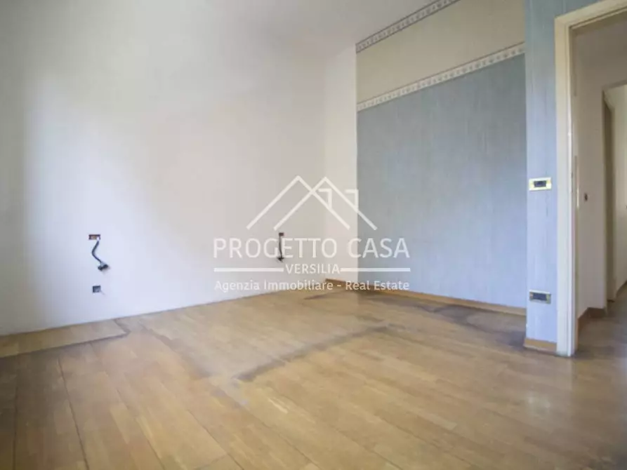 Immagine 24 di Casa indipendente in vendita  in via vespucci a Viareggio