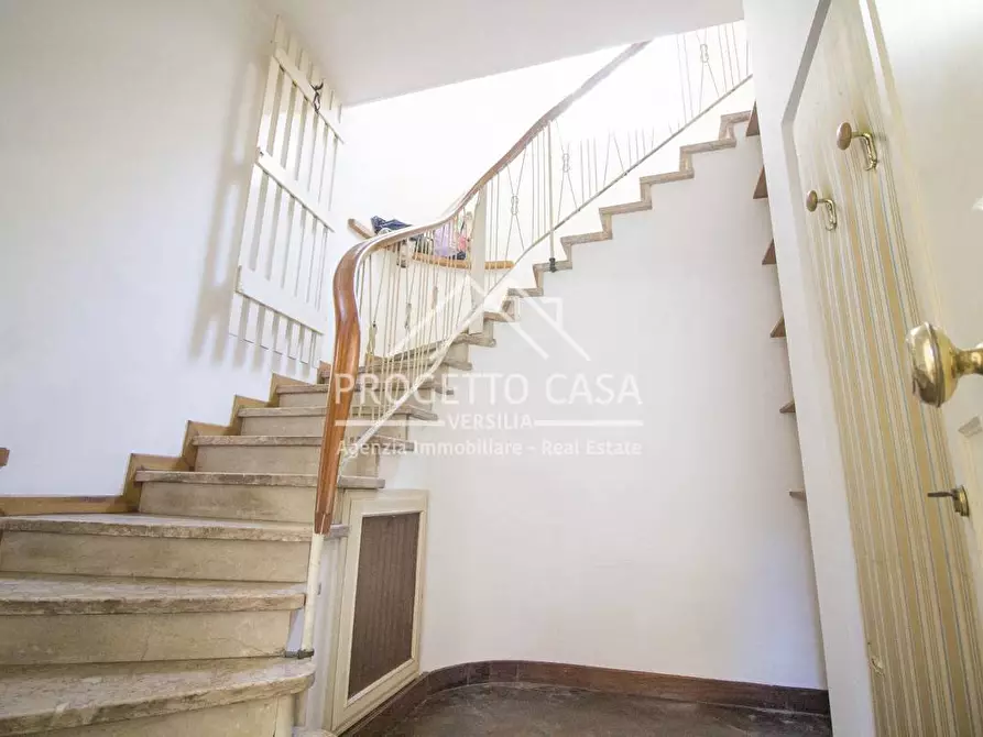 Immagine 35 di Casa indipendente in vendita  in via vespucci a Viareggio