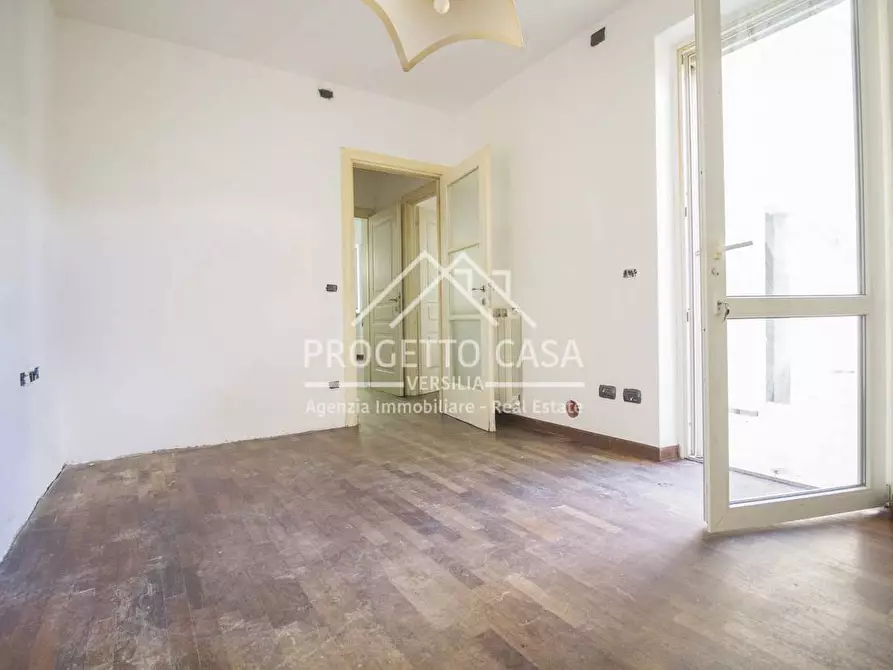 Immagine 55 di Casa indipendente in vendita  in via vespucci a Viareggio