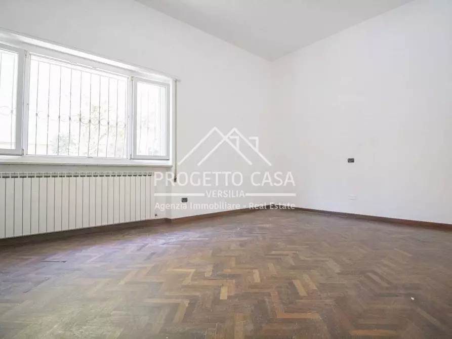 Immagine 62 di Casa indipendente in vendita  in via vespucci a Viareggio