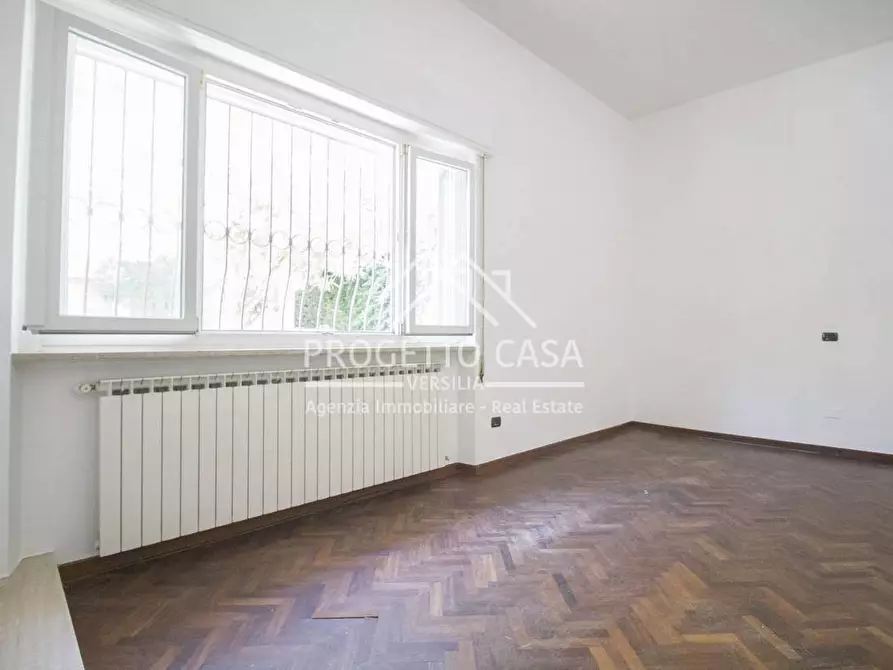 Immagine 64 di Casa indipendente in vendita  in via vespucci a Viareggio