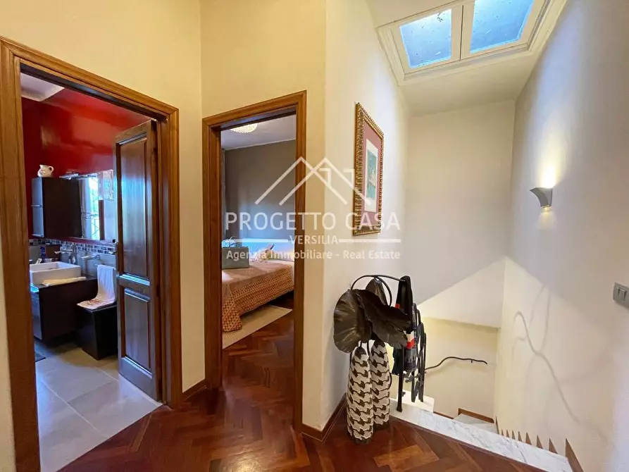 Immagine 12 di Casa indipendente in vendita  in via colombo a Viareggio