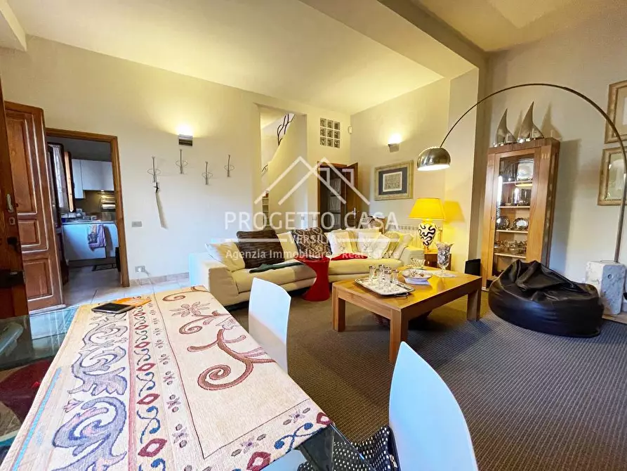 Immagine 21 di Casa indipendente in vendita  in via colombo a Viareggio