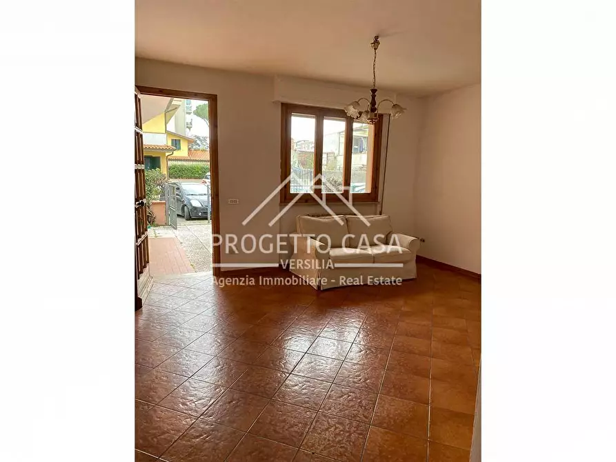 Immagine 13 di Casa indipendente in vendita  in VIA DEI PECCHI a Viareggio