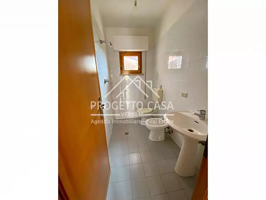 Immagine 24 di Casa indipendente in vendita  in VIA DEI PECCHI a Viareggio