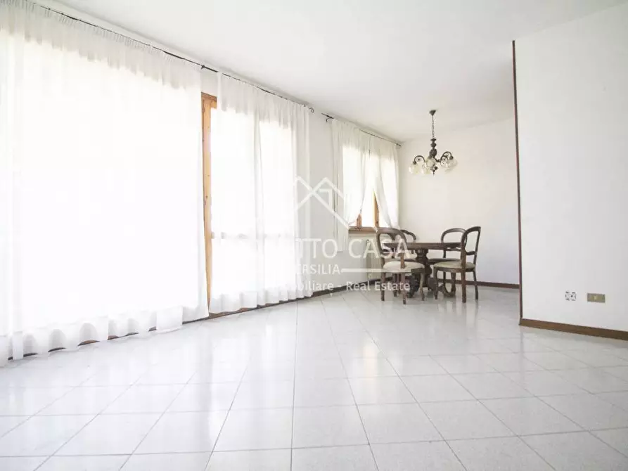 Immagine 8 di Appartamento in vendita  in VIA DON TAZZOLI a Viareggio