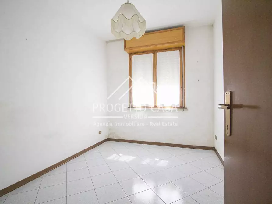 Immagine 15 di Appartamento in vendita  in VIA DON TAZZOLI a Viareggio