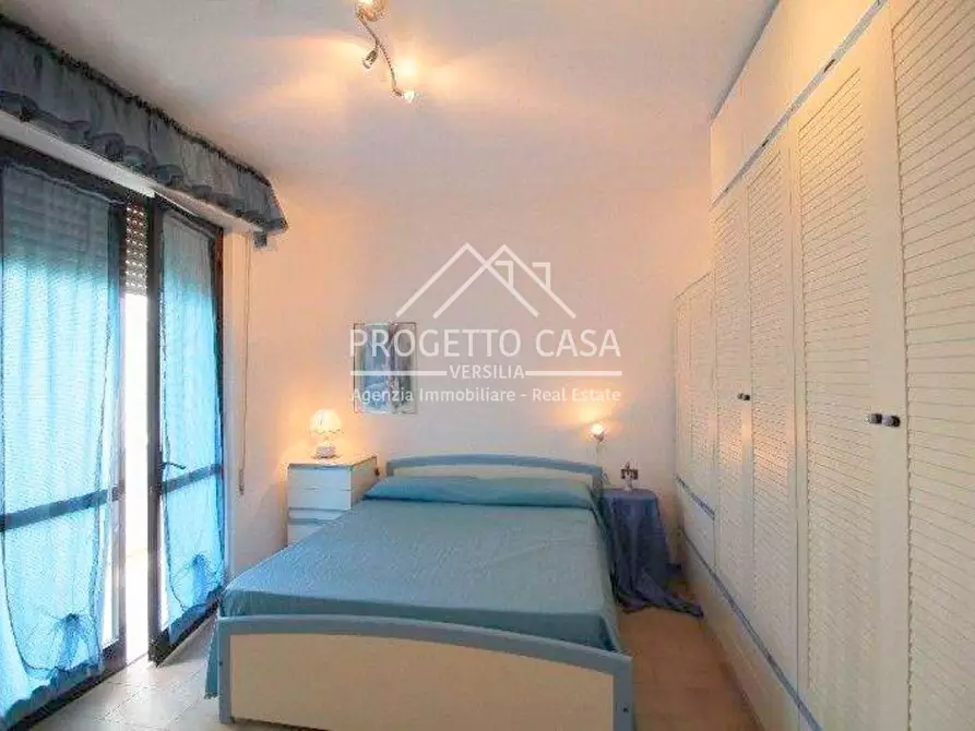 Immagine 9 di Appartamento in vendita  in via san'ambrogio a Viareggio