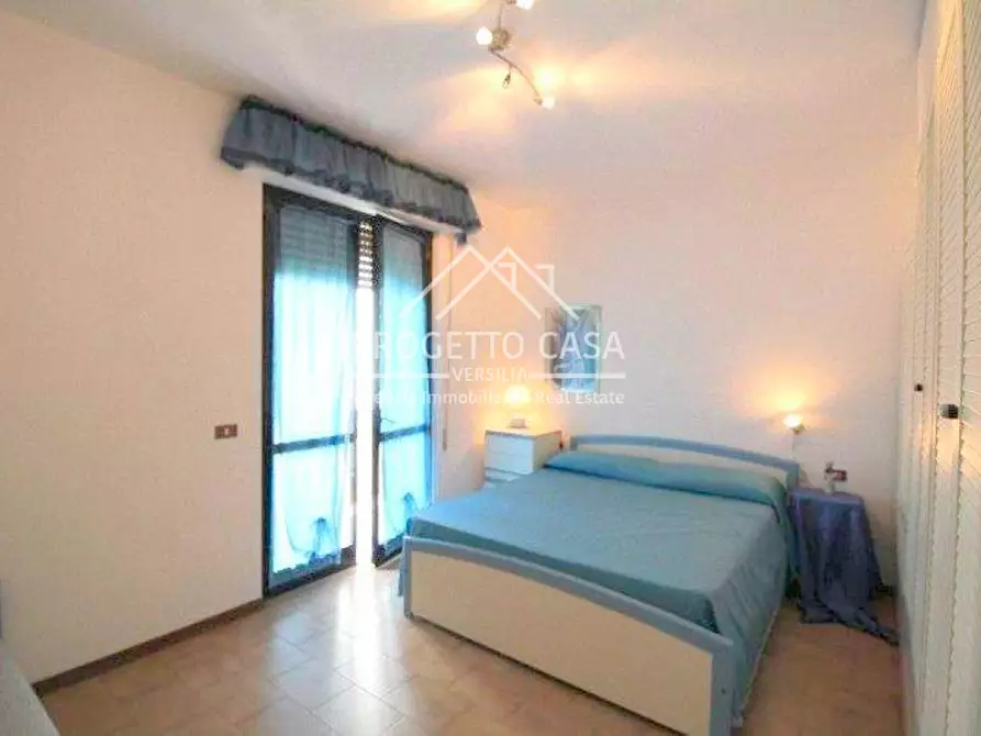 Immagine 11 di Appartamento in vendita  in via san'ambrogio a Viareggio