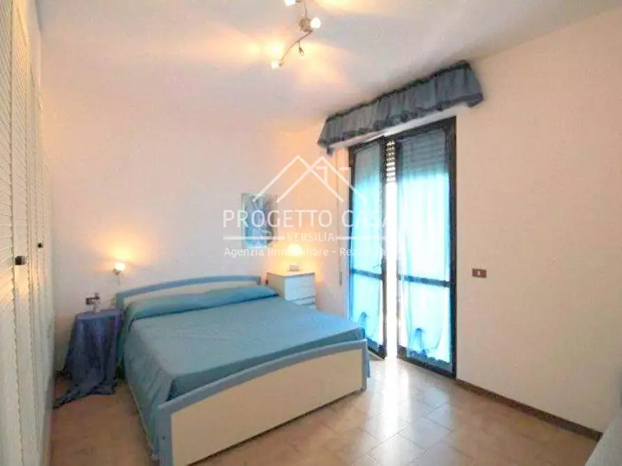 Immagine 12 di Appartamento in vendita  in via san'ambrogio a Viareggio