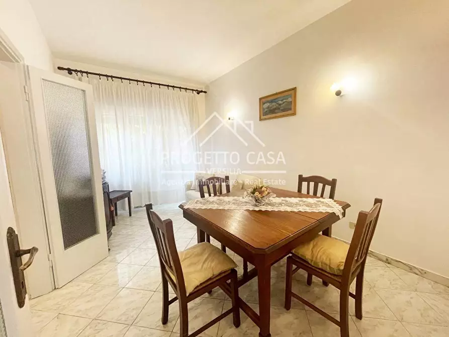 Immagine 2 di Casa indipendente in vendita  in VIA TORINO a Viareggio