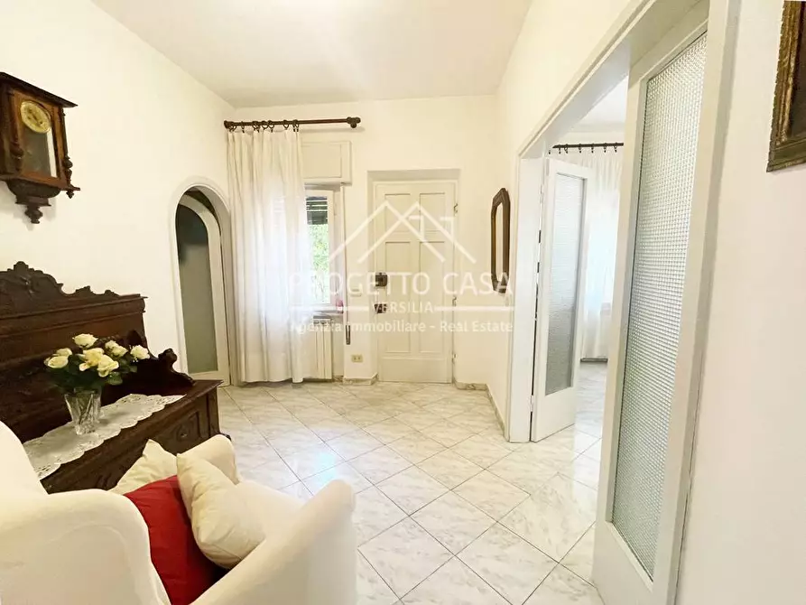 Immagine 3 di Casa indipendente in vendita  in VIA TORINO a Viareggio