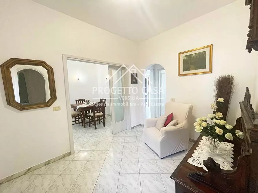 Immagine 4 di Casa indipendente in vendita  in VIA TORINO a Viareggio