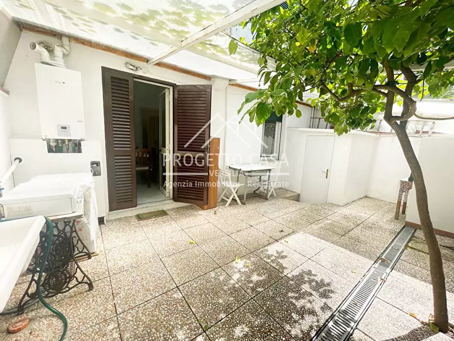 Immagine 24 di Casa indipendente in vendita  in VIA TORINO a Viareggio