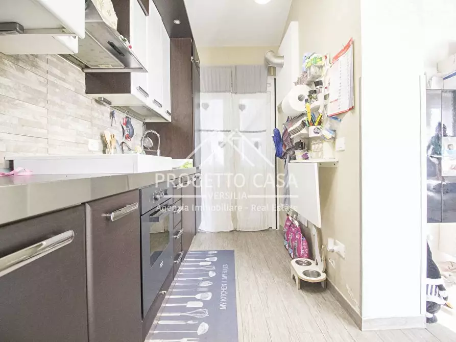 Immagine 8 di Appartamento in vendita  in VIA DEL DOLCE a Massarosa