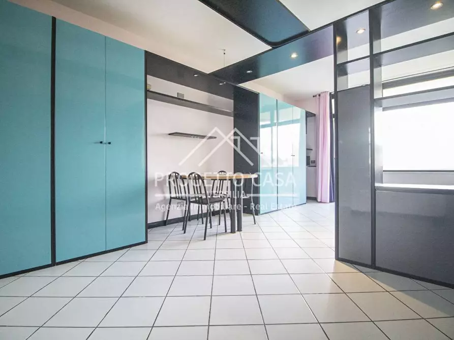 Immagine 3 di Appartamento in vendita  in VIA TONIOLO a Camaiore