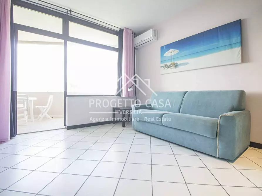 Immagine 7 di Appartamento in vendita  in VIA TONIOLO a Camaiore