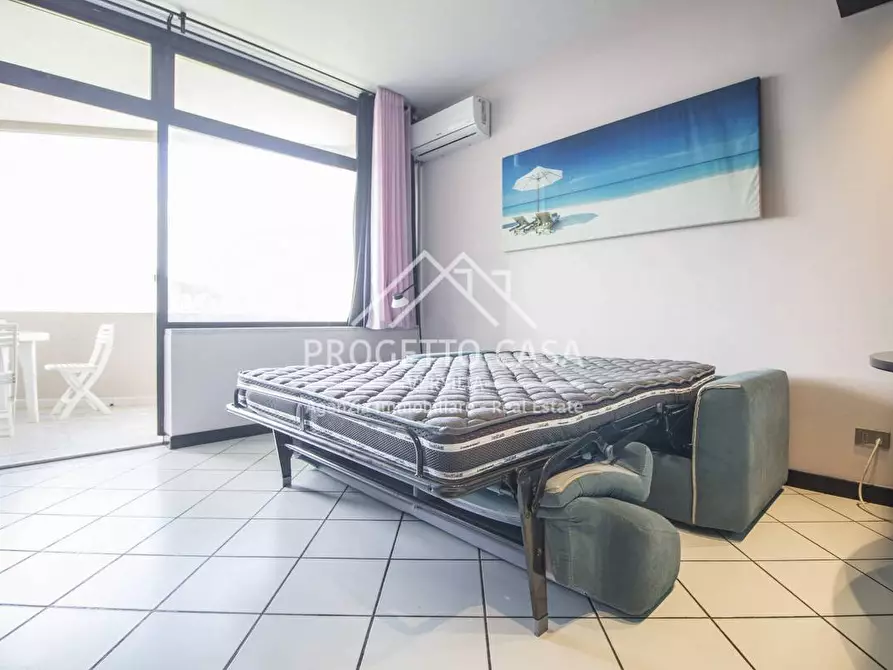 Immagine 22 di Appartamento in vendita  in VIA TONIOLO a Camaiore