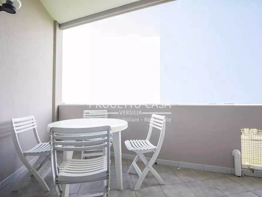 Immagine 35 di Appartamento in vendita  in VIA TONIOLO a Camaiore