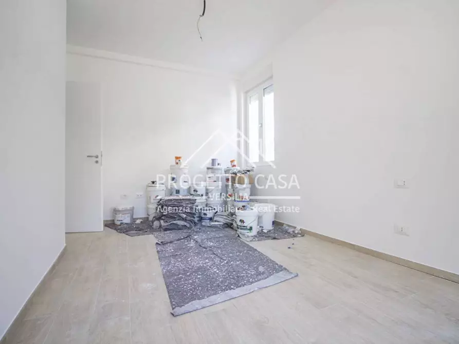 Immagine 9 di Appartamento in vendita  in VIA VITTORIO VENETO a Camaiore