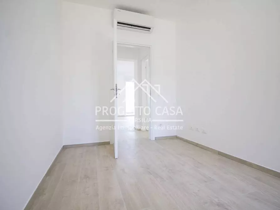 Immagine 14 di Appartamento in vendita  in VIA VITTORIO VENETO a Camaiore