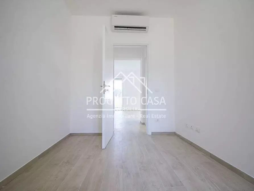 Immagine 15 di Appartamento in vendita  in VIA VITTORIO VENETO a Camaiore