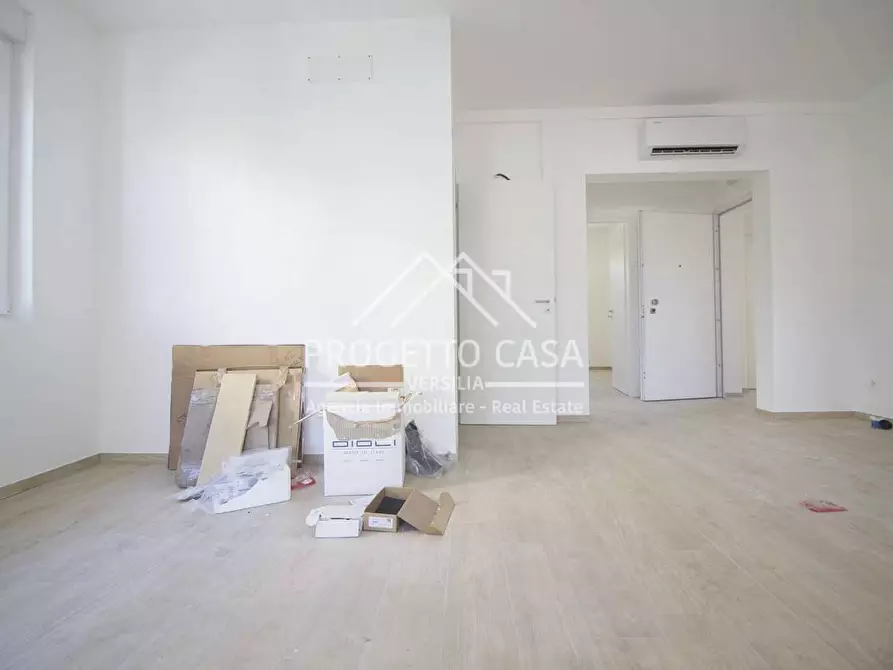 Immagine 18 di Appartamento in vendita  in VIA VITTORIO VENETO a Camaiore