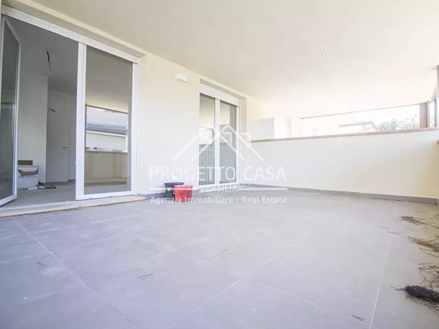 Immagine 22 di Appartamento in vendita  in VIA VITTORIO VENETO a Camaiore