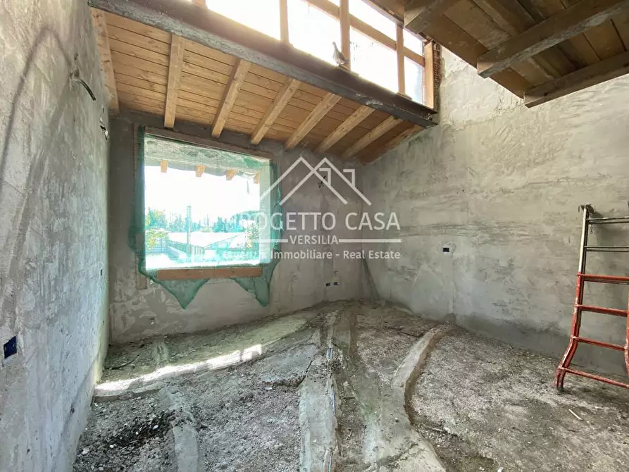 Immagine 14 di Casa indipendente in vendita  in VIA DEI LECCI a Viareggio