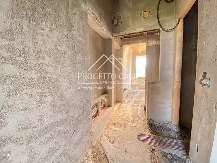 Immagine 26 di Casa indipendente in vendita  in VIA DEI LECCI a Viareggio