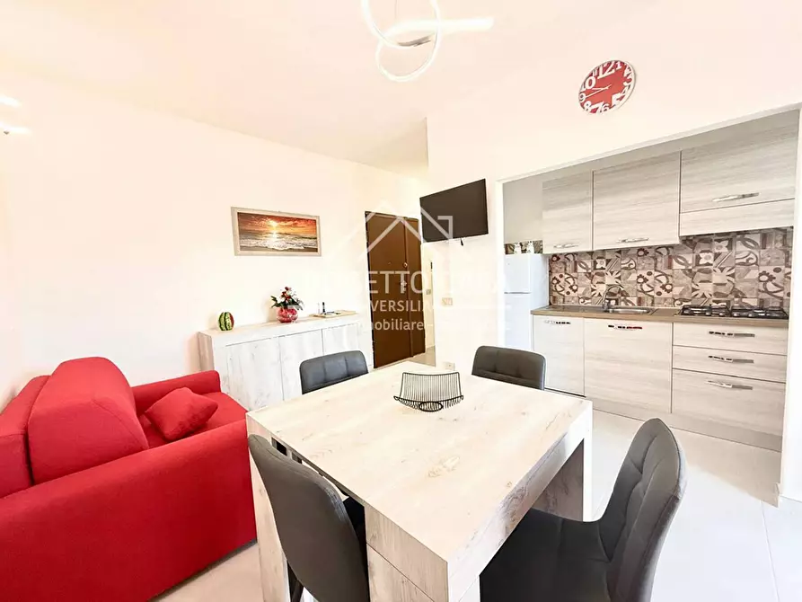 Immagine 3 di Appartamento in vendita  in VIA PELLEGRINETTI a Camaiore