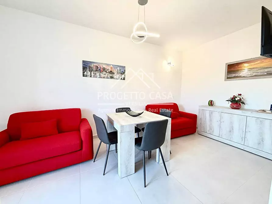 Immagine 4 di Appartamento in vendita  in VIA PELLEGRINETTI a Camaiore