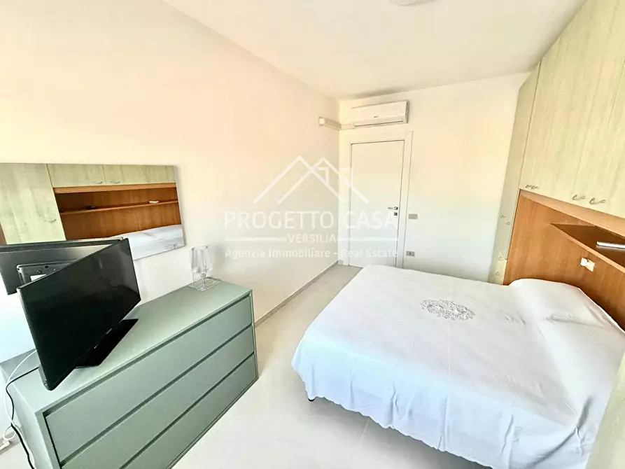 Immagine 17 di Appartamento in vendita  in VIA PELLEGRINETTI a Camaiore