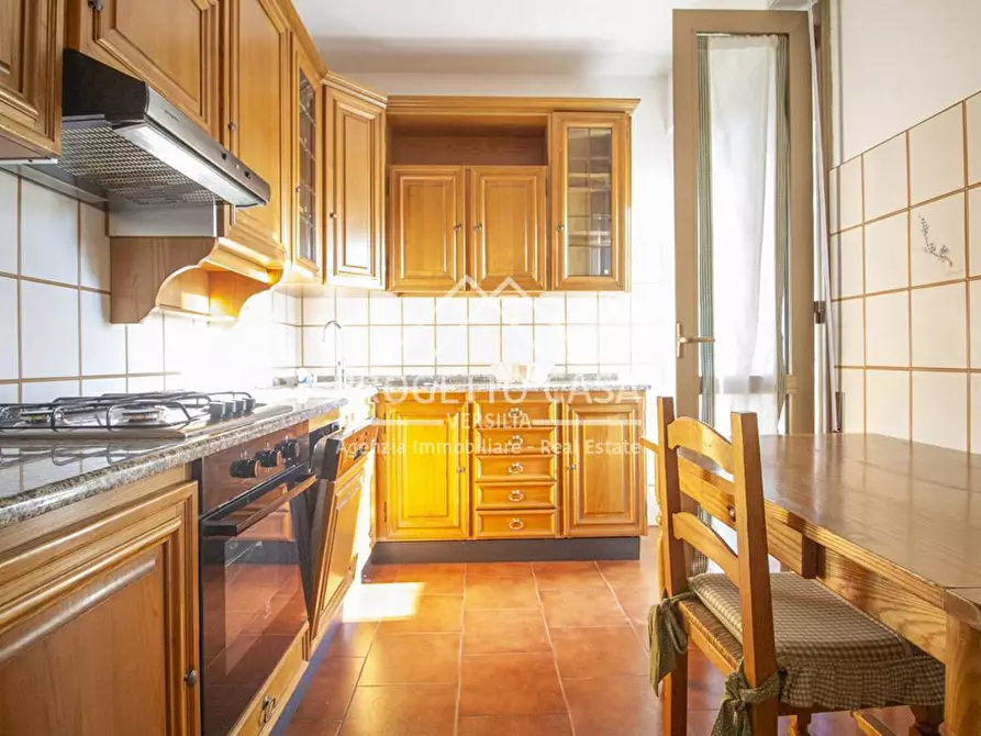 Immagine 6 di Appartamento in vendita  in VIA MONTEPRANA a Viareggio