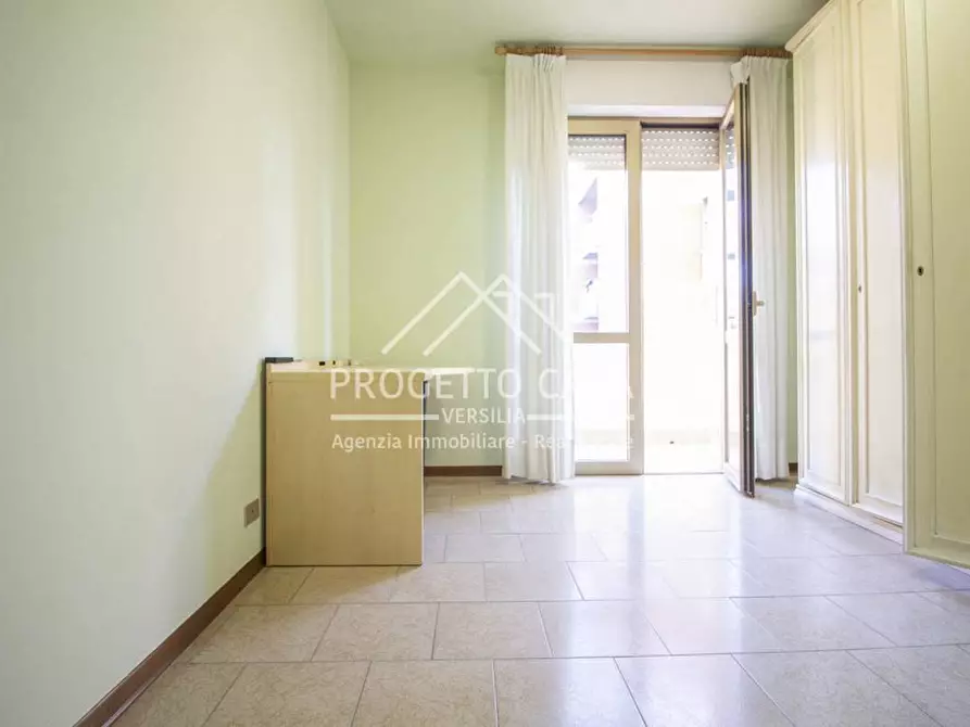 Immagine 10 di Appartamento in vendita  in VIA MONTEPRANA a Viareggio