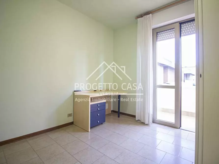 Immagine 11 di Appartamento in vendita  in VIA MONTEPRANA a Viareggio