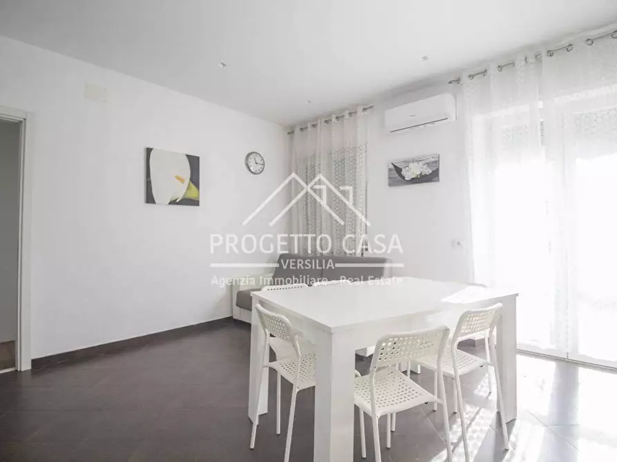 Immagine 2 di Appartamento in vendita  in VIA SAN FRANCESCO a Camaiore