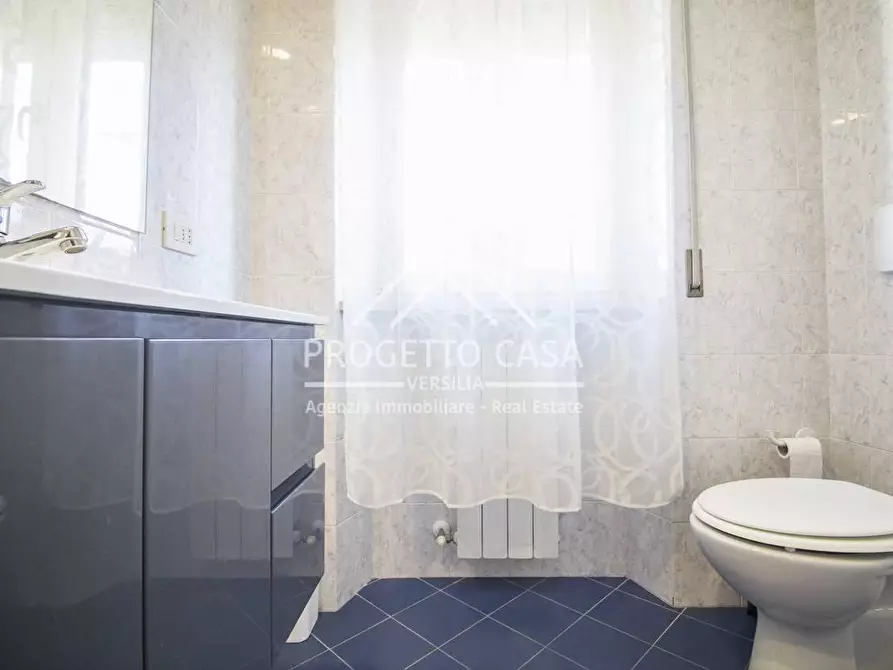 Immagine 23 di Appartamento in vendita  in VIA SAN FRANCESCO a Camaiore