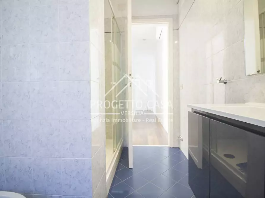 Immagine 25 di Appartamento in vendita  in VIA SAN FRANCESCO a Camaiore