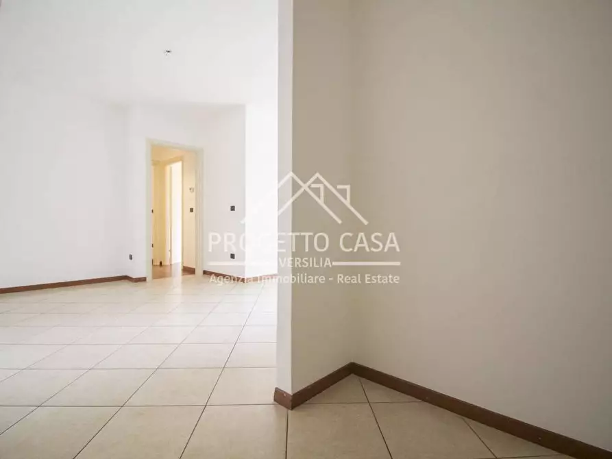 Immagine 5 di Appartamento in vendita  in Via Silvio Micheli a Viareggio