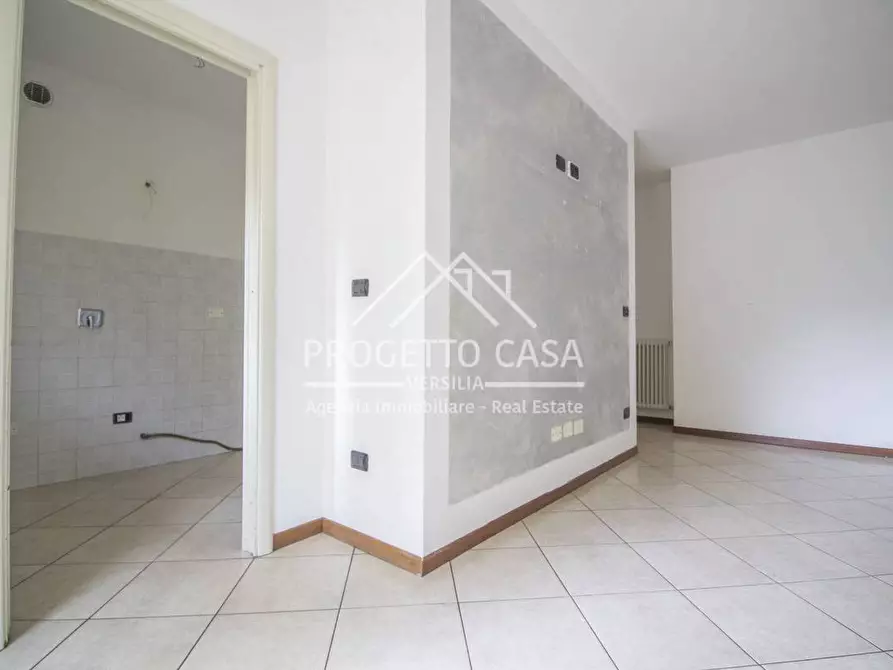 Immagine 6 di Appartamento in vendita  in Via Silvio Micheli a Viareggio